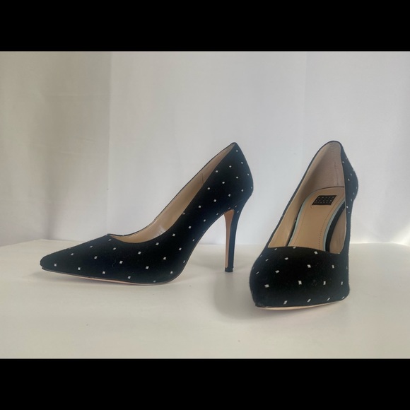 White house black market olivia black ecru polka dot pumps - Picture 3 of 8